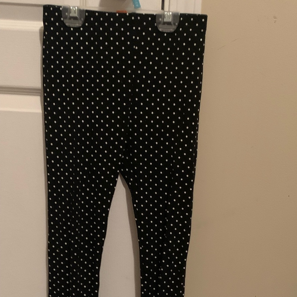 Polka dot frilly leggings